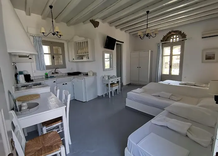 Elia Apartments